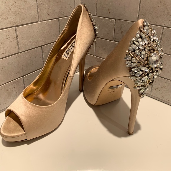 Badgley Mischka - Kiara Crystal Back Open Toe Pump - Picture 1 of 2